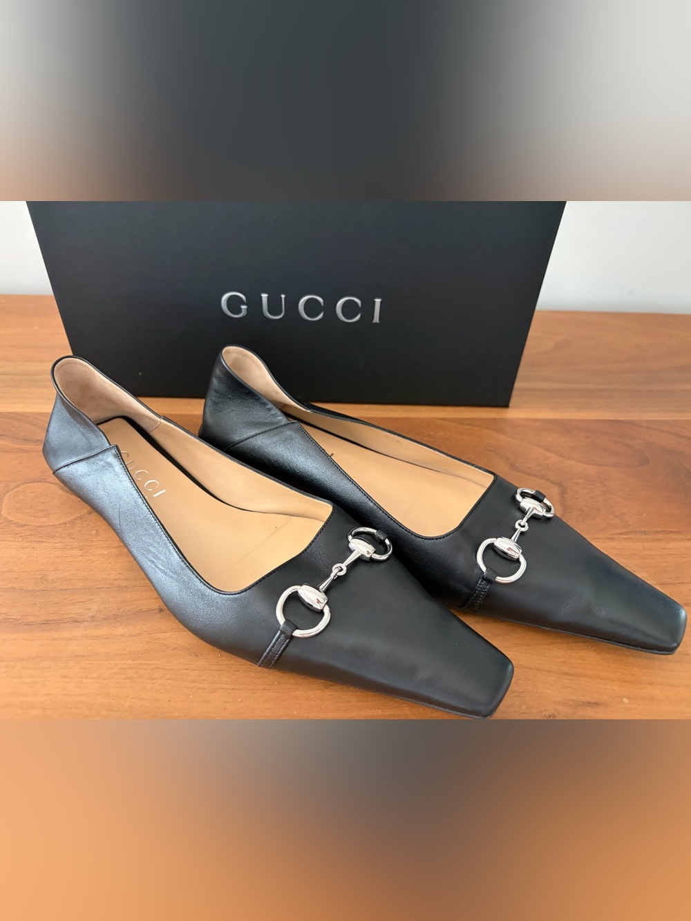Gucci vittoria Black Leather Horsebit Pointed Ballet Flats 40